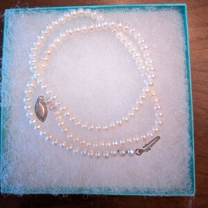 Vintage Small Cultured Pearl Single Strand Necklace